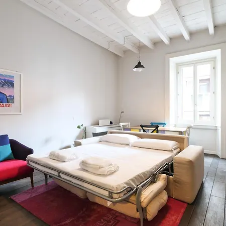 Apartman A Nest For Design Lovers In Navigli Milánó
