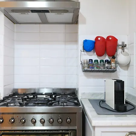 A Nest For Design Lovers In Navigli Milánó